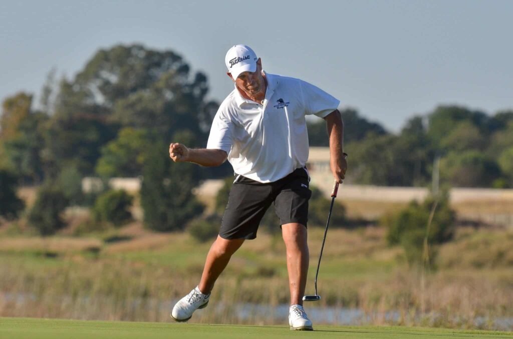 Golf RSA | SA Mid-Amateur double for Scully