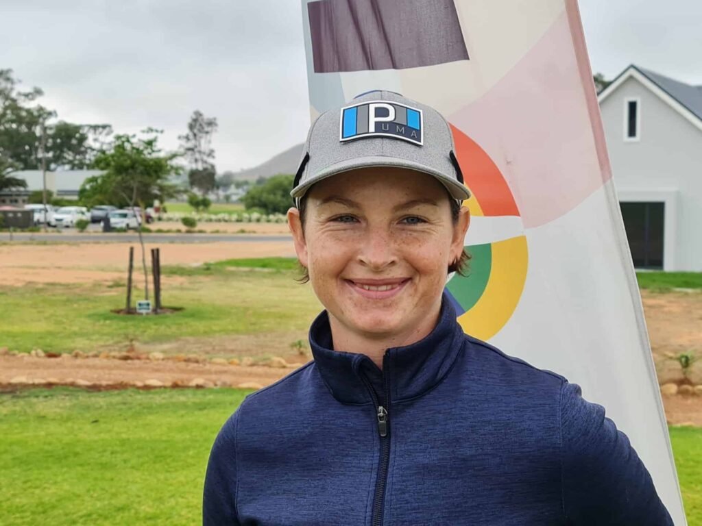 Golf RSA | Grey closes in on Traut in Robertson